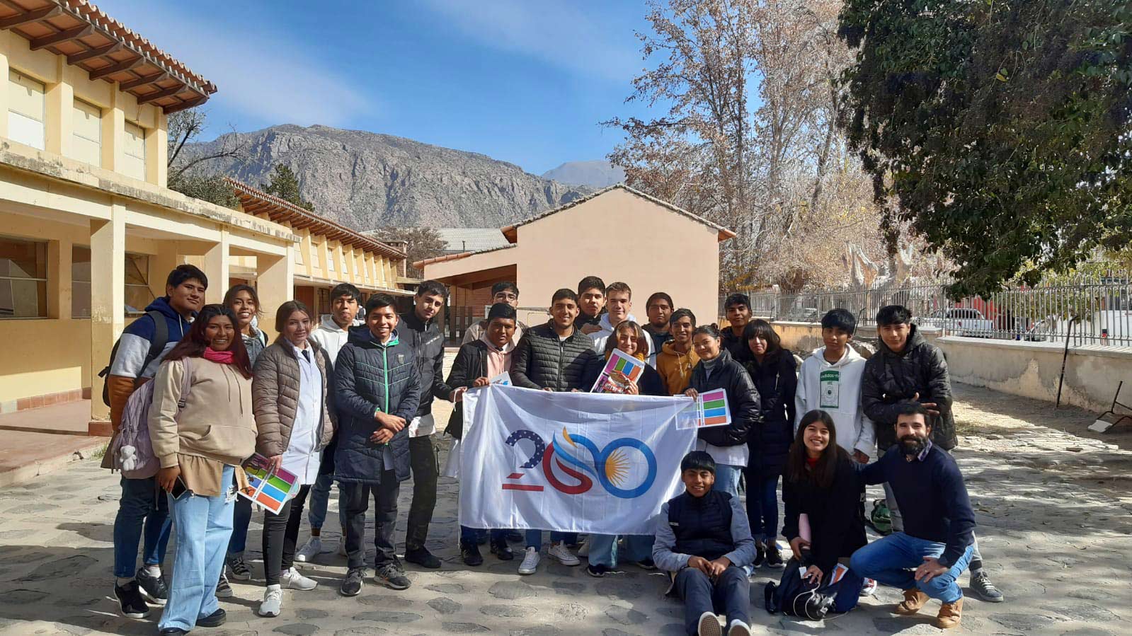 Mucho-mas-Programa-de-Liderazgo-Juvenil-1